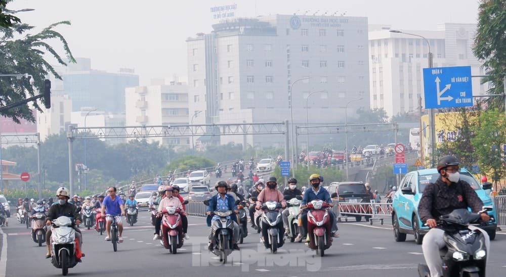 Người dân TPHCM lưu ý lộ trình giao thông dịp lễ 30/4 